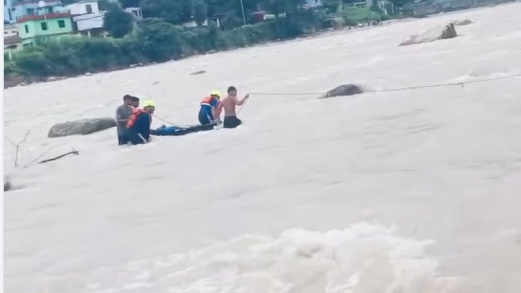 bageshwar women rescue