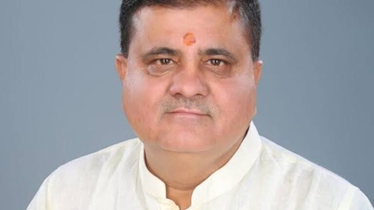 mahendra bhatt bjp president