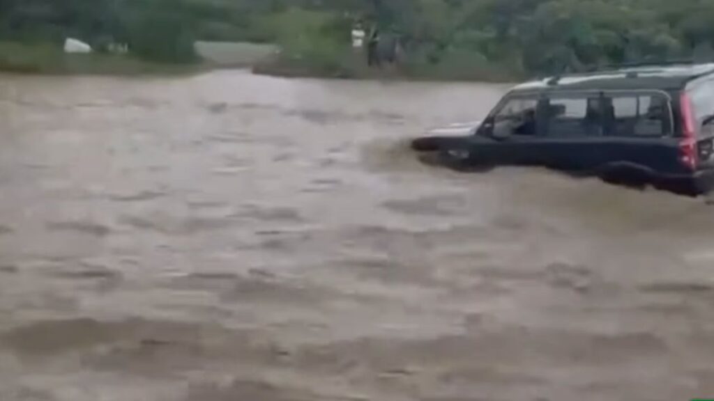 ramnagar scorpio rescue