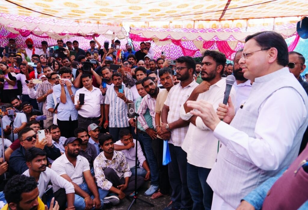 मुख्यमंत्री धामी छात्रों के आंदोलन पर भावपूर्ण संदेश देते हुए