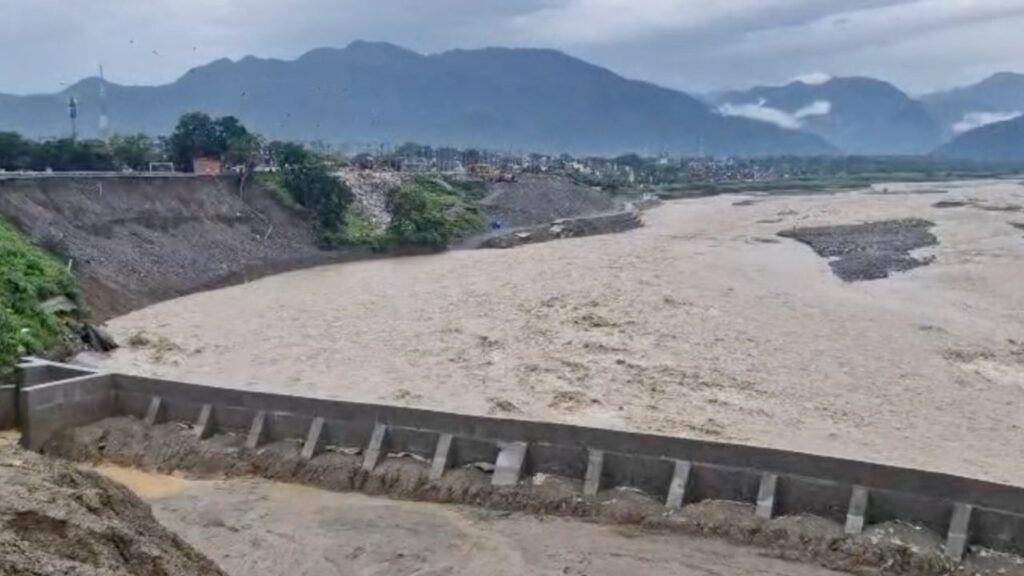 haldwani rain river loss