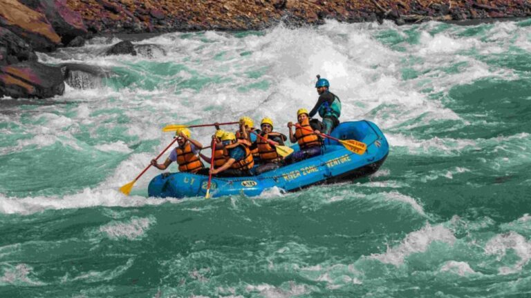 ऋषिकेश गंगा में राफ्टिंग का ट्रायल, 27 सितंबर से शुरू