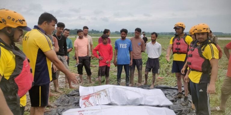 देहरादून टोंस नदी ट्रैक्टर हादसा, SDRF का सर्च ऑपरेशन