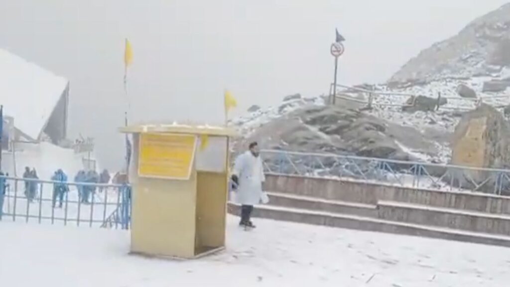 Badrinath Dham and Hemkund Sahib covered in snow after first snowfall of the season