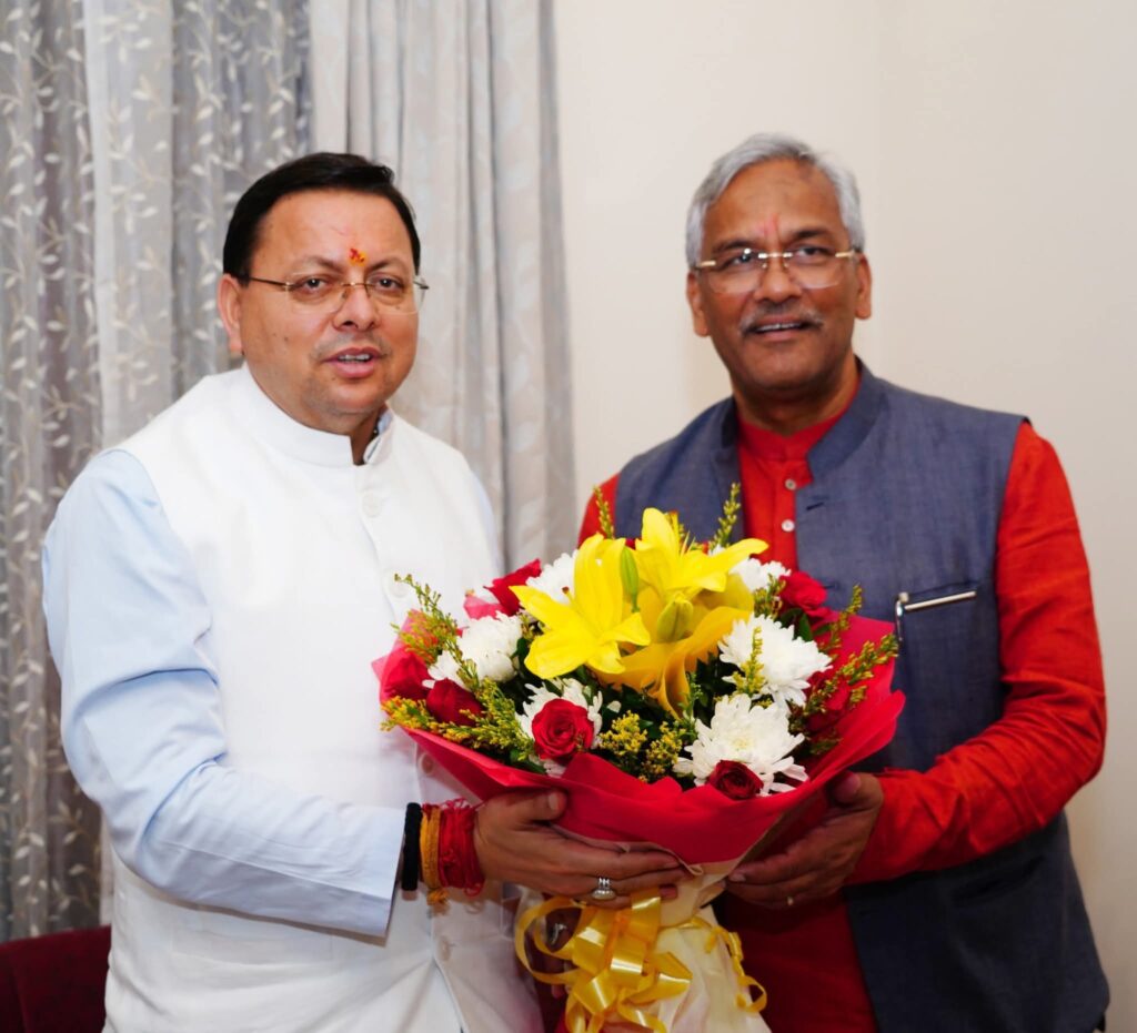 CM Pushkar Singh Dhami meeting Trivendra Singh Rawat at his residence on Dhanteras
