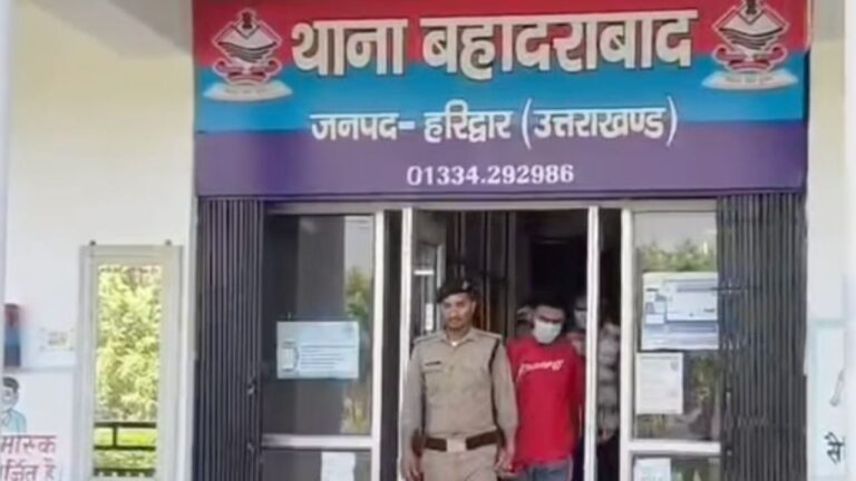 हरिद्वार पुलिस द्वारा प्रेस कॉन्फ्रेंस में फर्जी हत्या साजिश का खुलासा।
