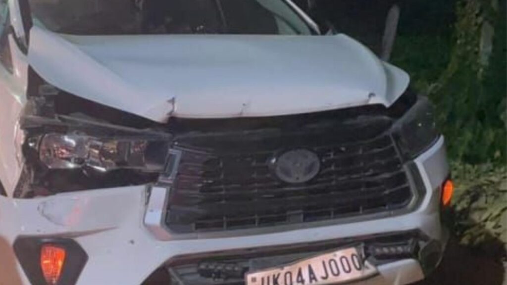 Harish Rawat car accident at Meerut Delhi Dehradun highway near MIET College