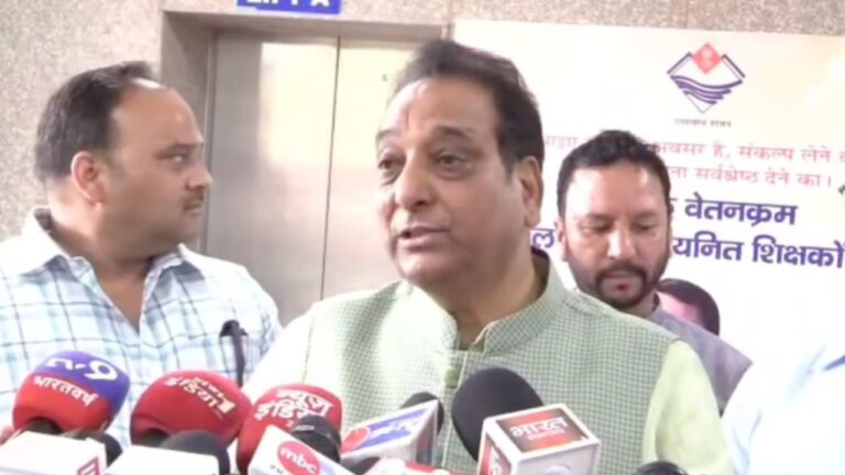 उत्तराखंड में डेमोग्राफिक चेंज पर सख्त रुख में सीएम धामी।