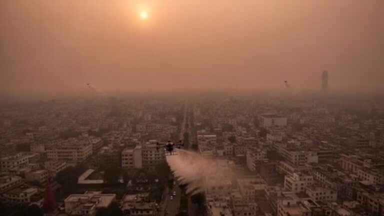 दीपावली के बाद देहरादून में धुंध से घिरी सड़कें, हवा में प्रदूषण बढ़ा