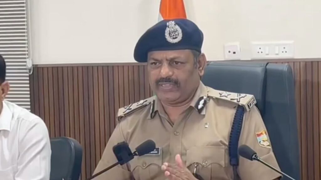 आईपीएस नीलेश आनंद NCRB रिपोर्ट 2023 प्रेस कॉन्फ्रेंस में