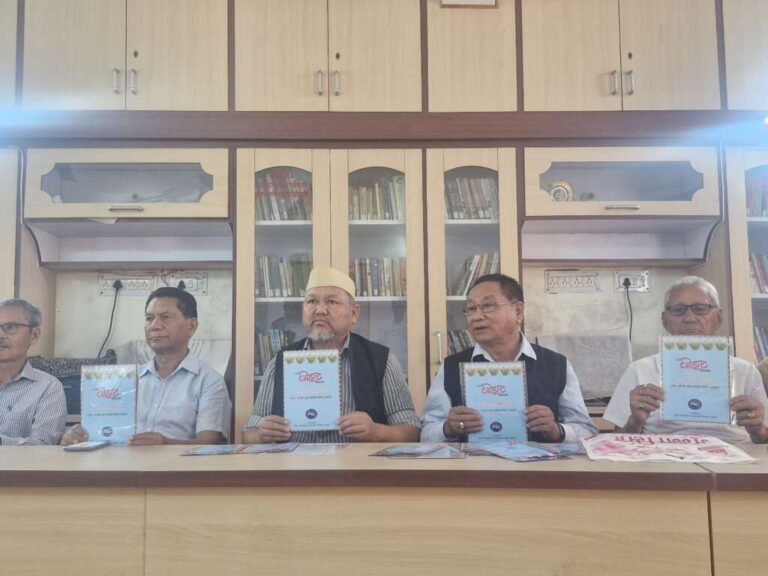 हल्द्वानी जोहार महोत्सव 2025 में पारंपरिक परिधान और लोकनृत्य प्रस्तुत करते कलाकार