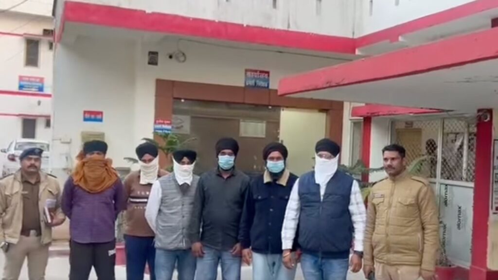 PWD टेंडर में गुंडागर्दी करते 7 आरोपी गिरफ्तार, पुलिस की कड़ी कार्रवाई, रिवॉल्वर जब्त – रामनगर उत्तराखंड