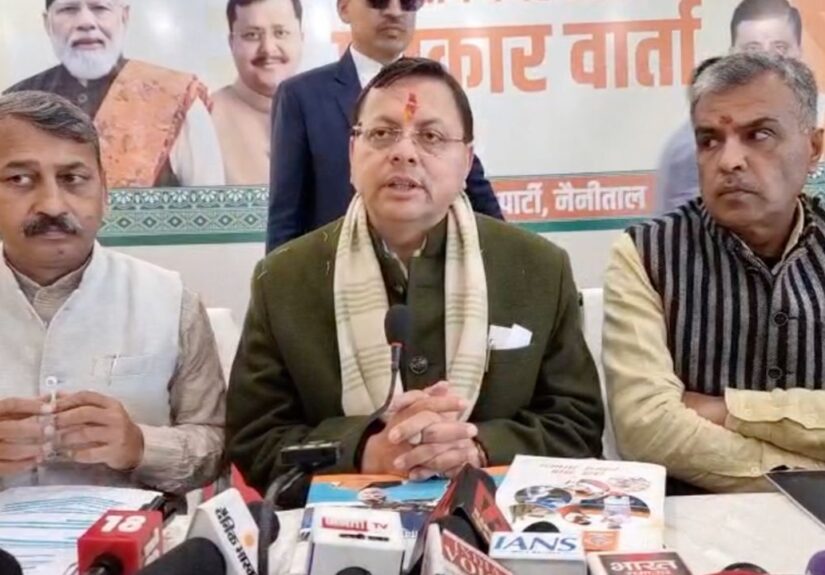 हल्द्वानी में प्रेस कॉन्फ्रेंस के दौरान केंद्रीय बजट 2026 पर बोलते मुख्यमंत्री पुष्कर सिंह धामी