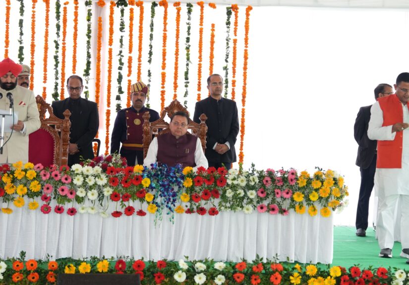उत्तराखंड में नए मंत्रियों का शपथ ग्रहण समारोह, राज्यपाल गुरमीत सिंह और मुख्यमंत्री पुष्कर सिंह धामी के साथ
