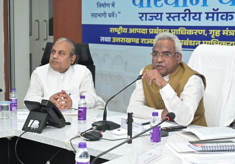 चारधाम यात्रा मॉक ड्रिल के दौरान राहत और बचाव कार्य करते सुरक्षा बल