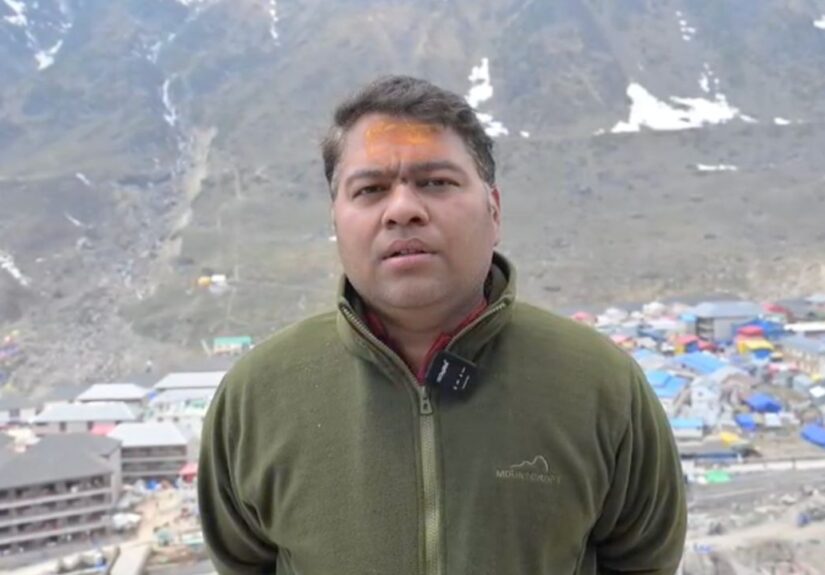 केदारनाथ मंदिर में दर्शन के लिए उमड़ी श्रद्धालुओं की भीड़