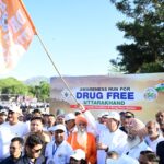 हल्द्वानी में रन फॉर अवेयरनेस रैली को हरी झंडी दिखाते मुख्यमंत्री पुष्कर सिंह धामी