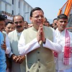 अल्मोड़ा में विकास योजनाओं का लोकार्पण करते मुख्यमंत्री पुष्कर सिंह धामी