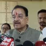सांसद अजय भट्ट हल्द्वानी सुशीला तिवारी अस्पताल में कैथ लैब निर्माण का निरीक्षण करते हुए