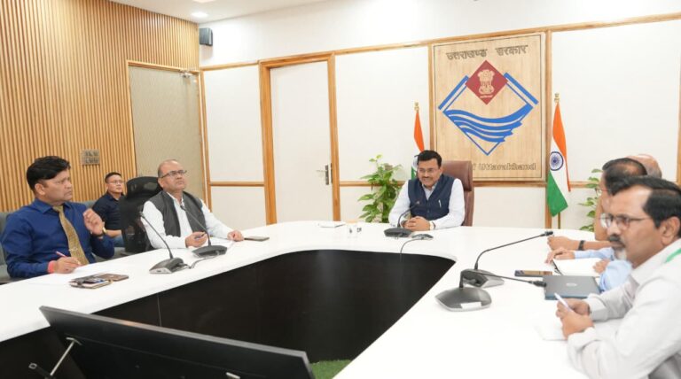 उत्तराखण्ड में ग्लेशियर झील और भूकम्प चेतावनी प्रणाली की समीक्षा बैठक