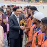 100वीं ऑल इंडिया ट्रेड्स कप हॉकी प्रतियोगिता का उद्घाटन करते आयुक्त दीपक रावत