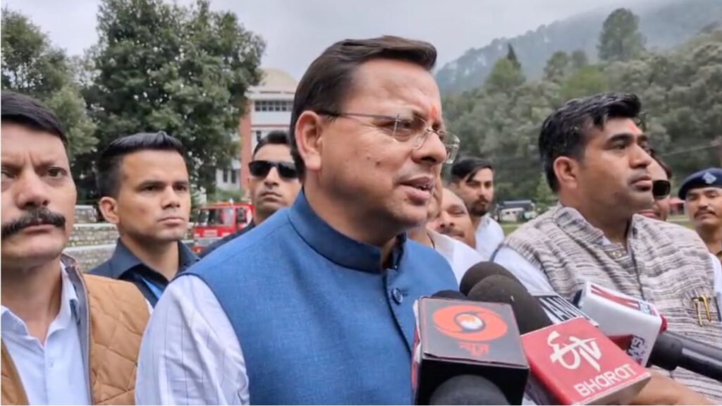 मुख्यमंत्री पुष्कर सिंह धामी भीमताल में मीडिया से बातचीत करते हुए।