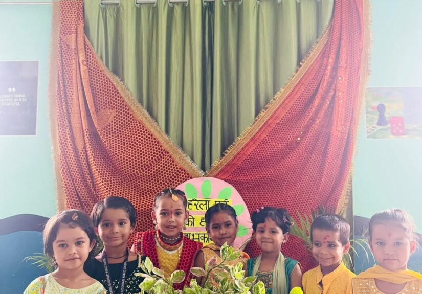 गुरु द्रोणा पब्लिक स्कूल हल्द्वानी में हरेला पर्व पर पौधरोपण करते विद्यार्थी और शिक्षक