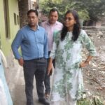 हल्द्वानी में उपजिलाधिकारी और प्रशासनिक टीम मानसून से पहले रक्सिया नाला, कलसिया नाला, देवखड़ी नाला और गोला नदी के संवेदनशील क्षेत्रों का निरीक्षण करते हुए।