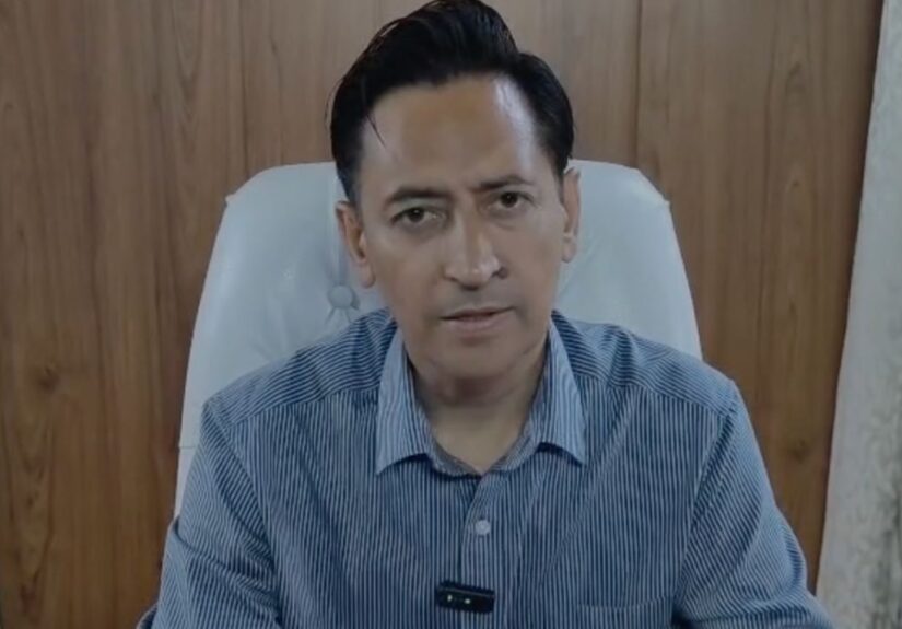 कुमाऊं आयुक्त दीपक रावत विशेष संक्षिप्त पुनरीक्षण (SIR) अभियान की समीक्षा बैठक में वर्चुअल माध्यम से प्रतिभाग करते हुए।