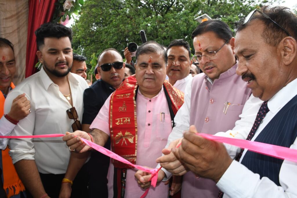 मुख्यमंत्री पुष्कर सिंह धामी ने चोरगलिया में शेर नाला पर बने 120 मीटर लंबे डबल लेन पुल का लोकार्पण किया