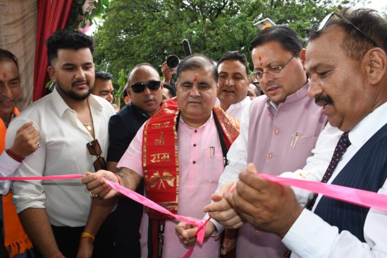 मुख्यमंत्री पुष्कर सिंह धामी ने चोरगलिया में शेर नाला पर बने 120 मीटर लंबे डबल लेन पुल का लोकार्पण किया