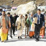 उत्तराखंड के राज्यपाल डॉ. ढाल सिंह बिसेन केदारनाथ धाम में बाबा केदार के दर्शन और पूजा-अर्चना करते हुए
