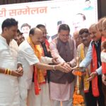 हल्द्वानी में प्रांतीय उद्योग व्यापार प्रतिनिधिमंडल के सम्मेलन में व्यापारियों को संबोधित करते मुख्यमंत्री पुष्कर सिंह धामी